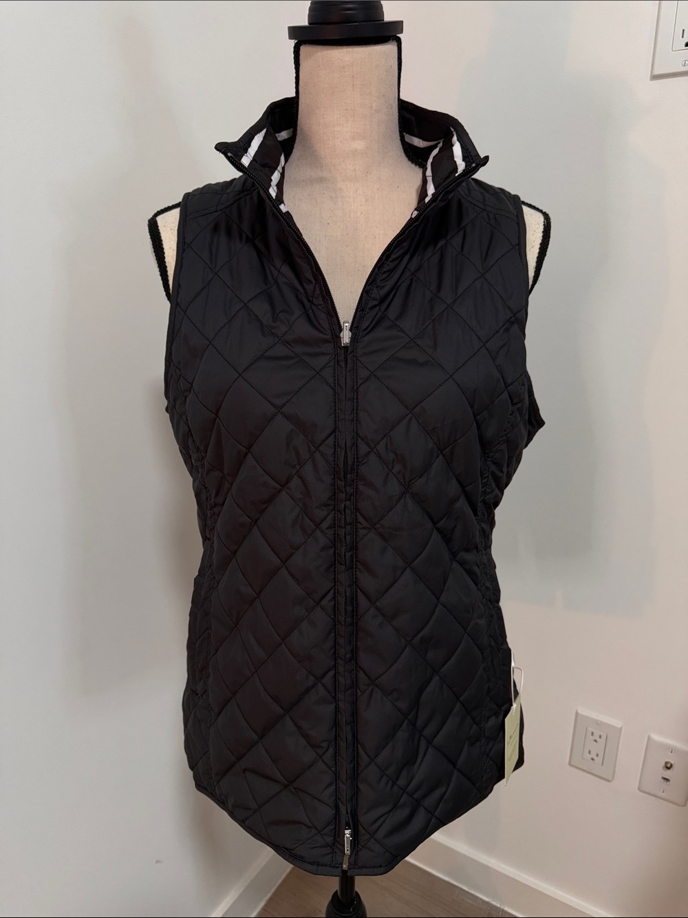 Peter Millar Black Reversible Quilted Outdoor Zip Up Performance Vest.  Sz L